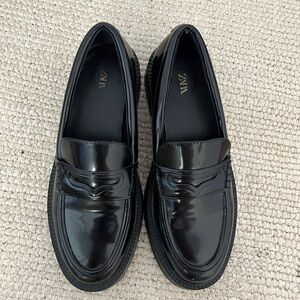 Zara Women's Shiny Black Loafers